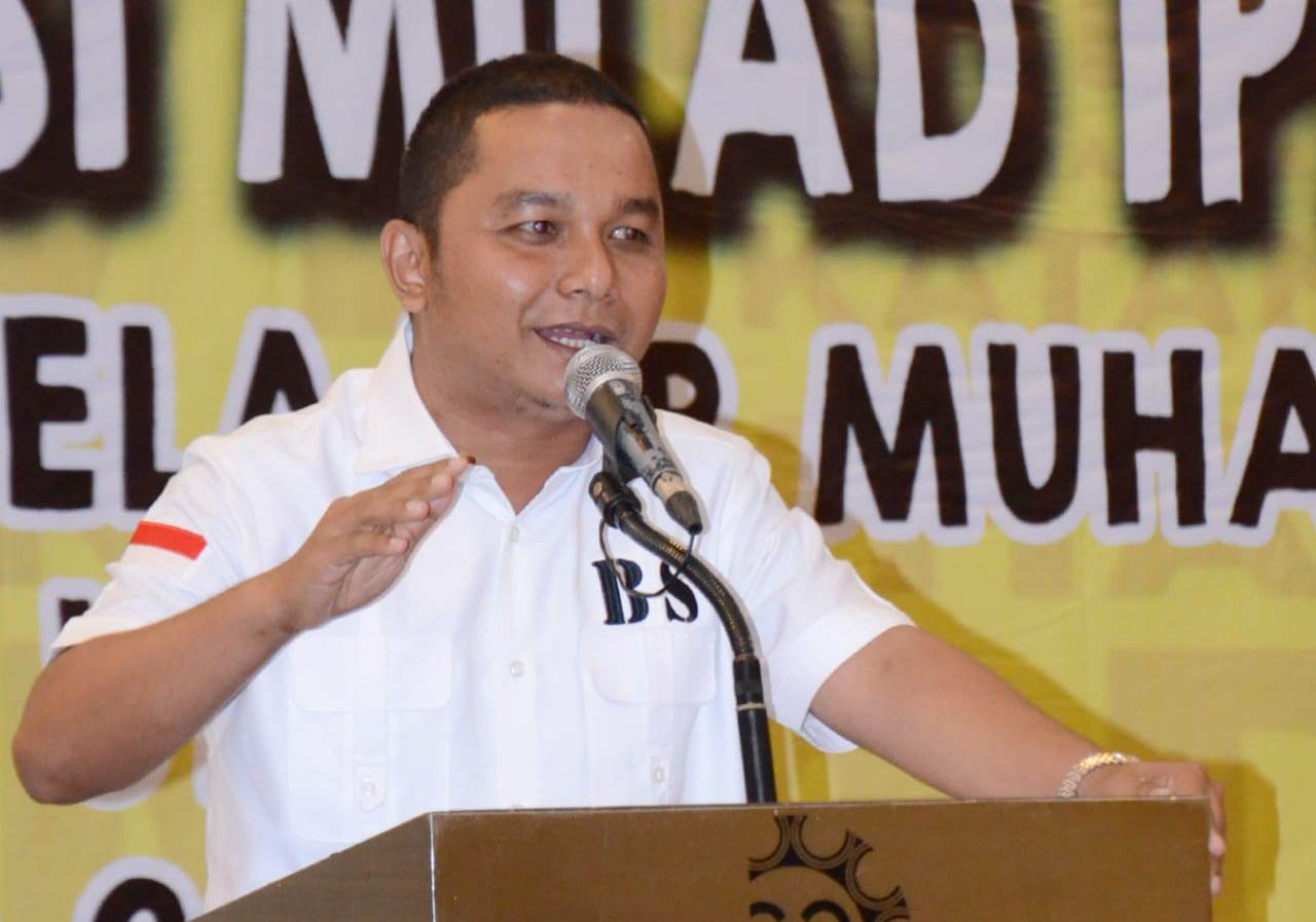 Bupati_tapteng2.png